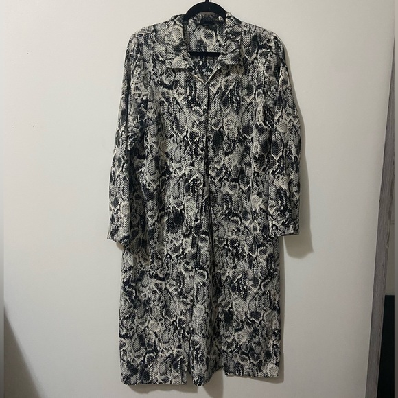 Button up dress - Picture 1 of 2